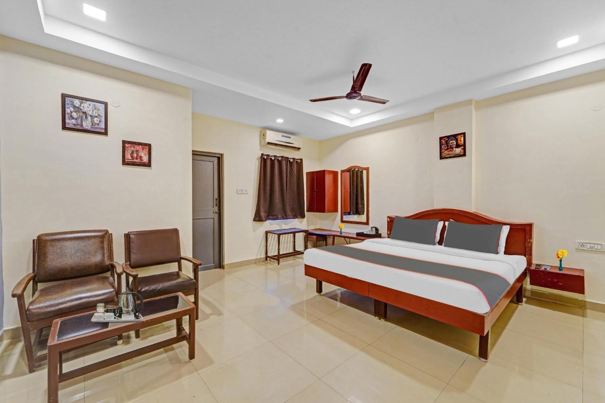 OYO 47526 Hotel Himalaya Residency Chennai Bagian luar foto