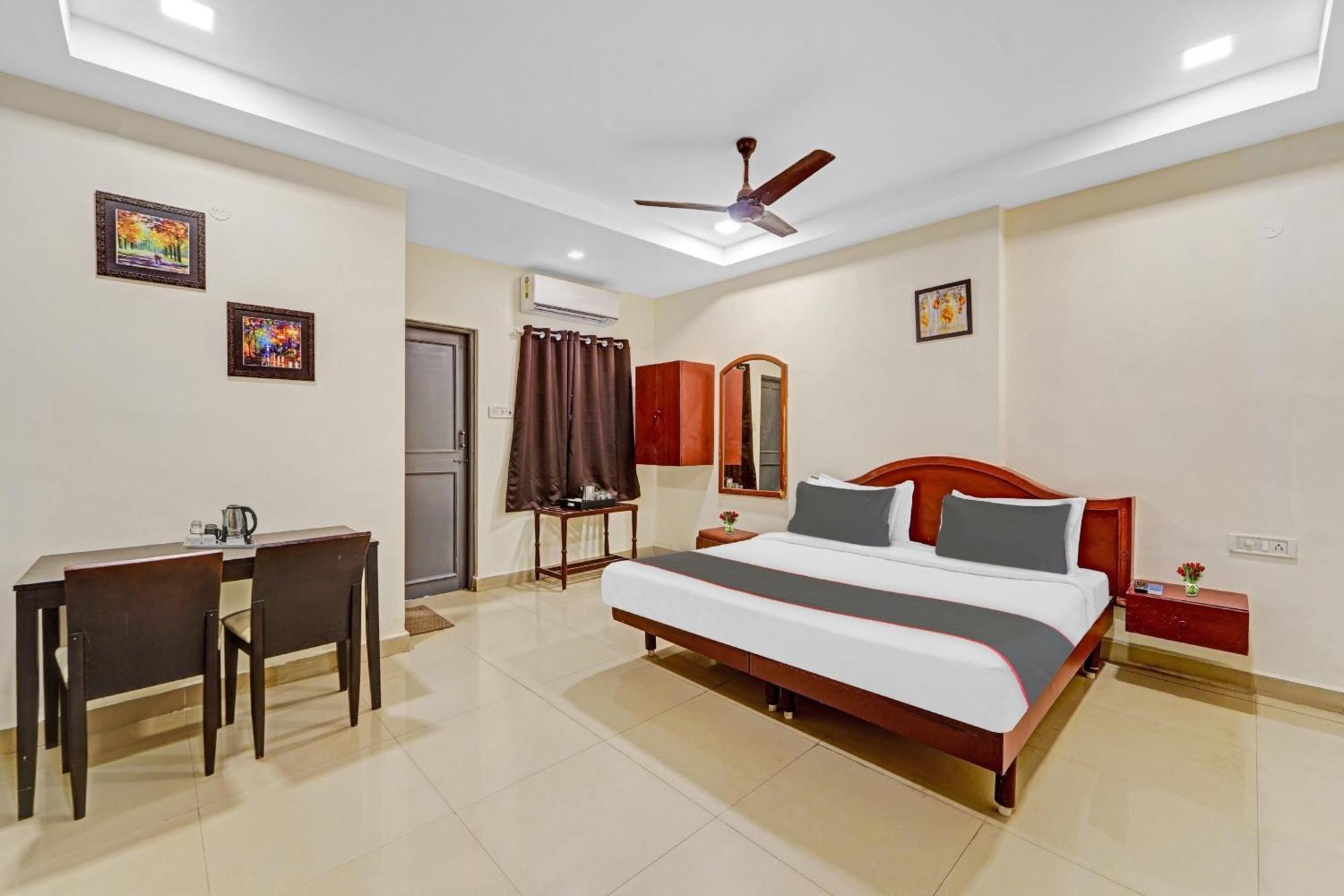 OYO 47526 Hotel Himalaya Residency Chennai Bagian luar foto