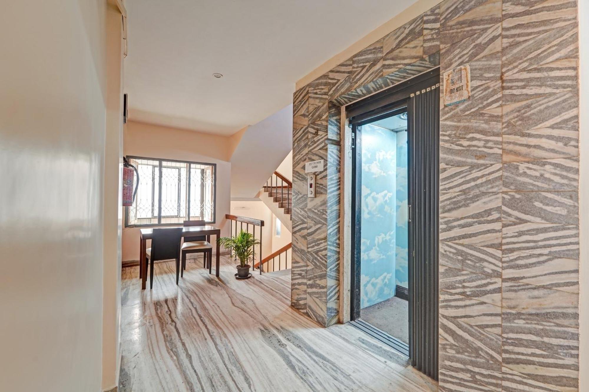 OYO 47526 Hotel Himalaya Residency Chennai Bagian luar foto
