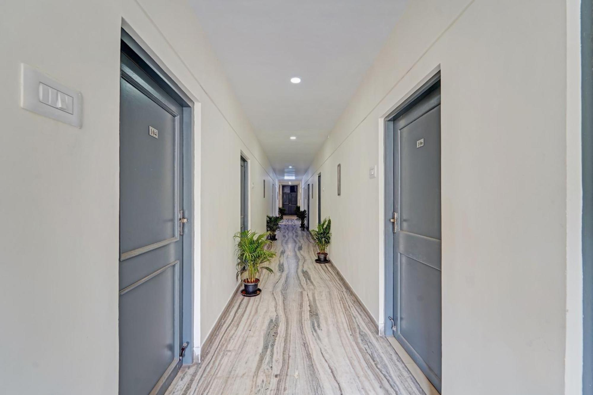 OYO 47526 Hotel Himalaya Residency Chennai Bagian luar foto
